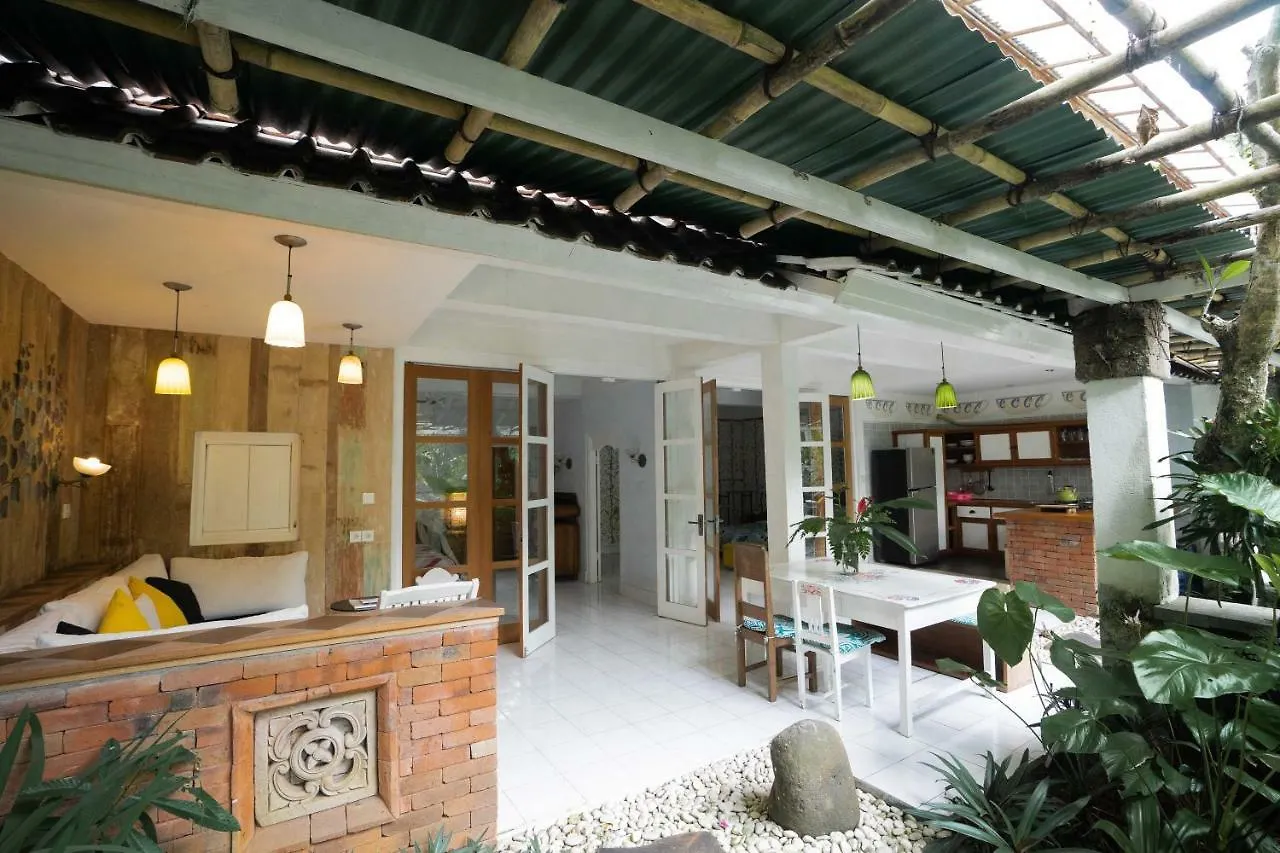 Sayan Ridge Villa Ουμπούντ